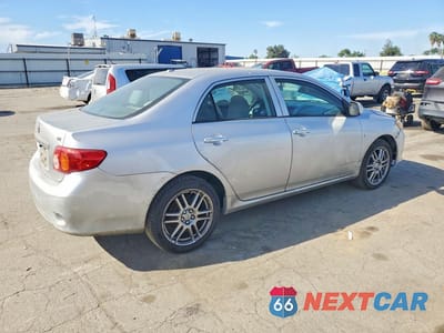 Trzecie zdjęcie samochodu z tyłu: 2010 TOYOTA COROLLA LE VIN:2T1BU4EE7AC278409 - miniatura