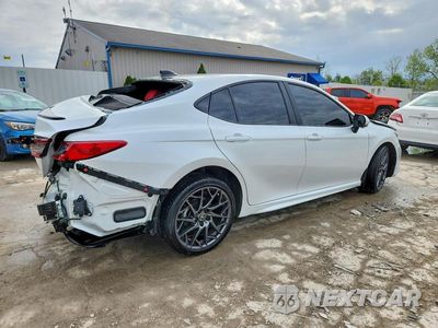 Trzecie zdjęcie samochodu z tyłu: 2025 TOYOTA CAMRY XSE VIN:4T1DBADKXSU525670 - miniatura
