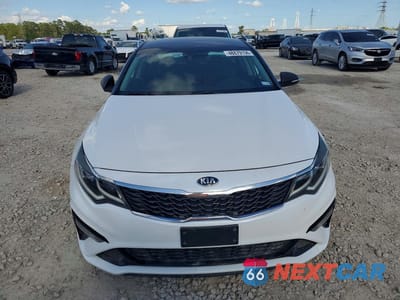 Piąte zdjęcie samochodu w środku: 2020 KIA OPTIMA LX VIN:5XXGT4L36LG398966 - miniatura