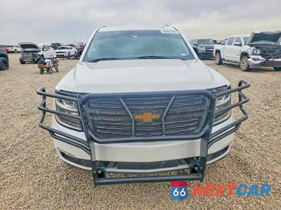 Piąte zdjęcie samochodu w środku: 2020 CHEVROLET SUBURBAN K1500 PREMIER VIN:1GNSKJKC0LR174092 - miniatura