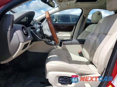 Zdjęcie 7 z 12 samochodu: 2014 JAGUAR XJ VIN:SAJWA1CZ7E8V74354 - miniatura