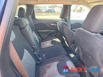 Zdjęcie 11 z 13 samochodu: 2016 JEEP CHEROKEE SPORT VIN:1C4PJMASXGW277376 - miniatura