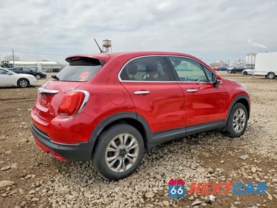 Trzecie zdjęcie samochodu z tyłu: 2016 FIAT 500X LOUNGE VIN:ZFBCFYDTXGP389667 - miniatura