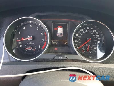 Zdjęcie 9 z 12 samochodu: 2015 VOLKSWAGEN GTI VIN:3VW5T7AU8FM010219 - miniatura