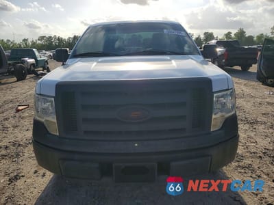 Piąte zdjęcie samochodu w środku: 2009 FORD F150 VIN:1FTRF12W59KA55056 - miniatura