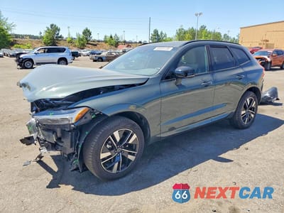 2026 VOLVO XC60 CORE YV4M12RJ3T1362809 - główne zdjęcie licytacji z USA - miniatura