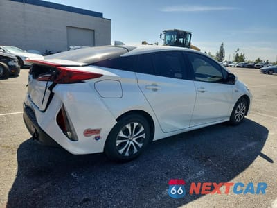 Trzecie zdjęcie samochodu z tyłu: 2020 TOYOTA PRIUS PRIME LE VIN:JTDKARFP4L3142336 - miniatura