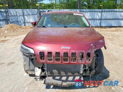 Piąte zdjęcie samochodu w środku: 2019 JEEP CHEROKEE LATITUDE VIN:1C4PJMCB7KD288577 - miniatura