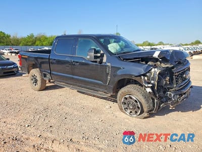 Czwarte zdjęcie samochodu z boku: 2023 FORD F250 SUPER DUTY VIN:1FT8W2BN9PED26060 - miniatura