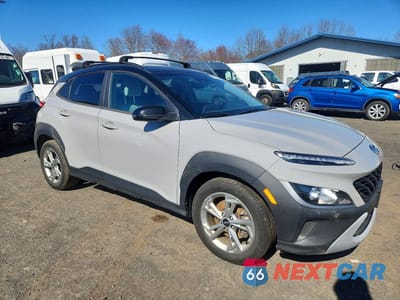 Czwarte zdjęcie samochodu z boku: 2023 HYUNDAI KONA SEL VIN:KM8K6CAB4PU962857 - miniatura