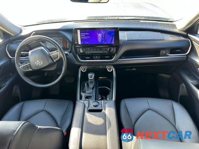 Zdjęcie 8 z 10 samochodu: 2025 TOYOTA GRAND HIGHLANDER XLE VIN:5TDAAAA59SS025805 - miniatura