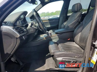 Zdjęcie 7 z 13 samochodu: 2016 BMW X5 XDRIVE50I VIN:5UXKR6C53G0J82911 - miniatura
