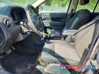 Zdjęcie 7 z 13 samochodu: 2016 JEEP COMPASS SPORT VIN:1C4NJDBB1GD506271 - miniatura