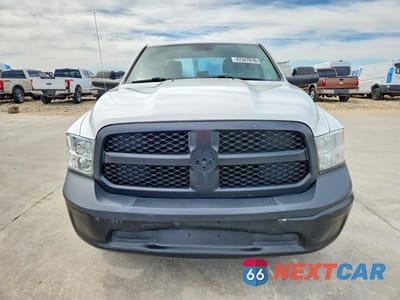 Piąte zdjęcie samochodu w środku: 2022 RAM 1500 CLASSIC TRADESMAN VIN:1C6RR6FG3NS186009 - miniatura