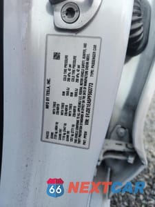 Zdjęcie 12 z 12 samochodu: 2023 TESLA MODEL 3 VIN:5YJ3E1EA5PF563773 - miniatura