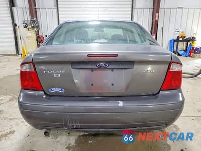 Zdjęcie 6 z 12 samochodu: 2005 FORD FOCUS ZX4 VIN:1FAHP34N65W110096 - miniatura