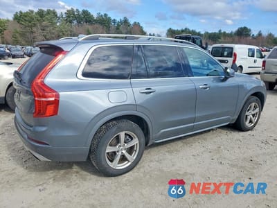 Trzecie zdjęcie samochodu z tyłu: 2016 VOLVO XC90 T5 VIN:YV4102XK5G1056461 - miniatura