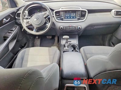 Zdjęcie 8 z 11 samochodu: 2019 KIA SORENTO LX VIN:5XYPGDA30KG569311 - miniatura