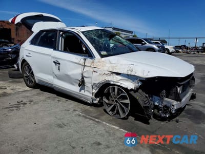 Czwarte zdjęcie samochodu z boku: 2024 AUDI Q5 PREMIUM PLUS 45 VIN:WA1EAAFY2R2090608 - miniatura