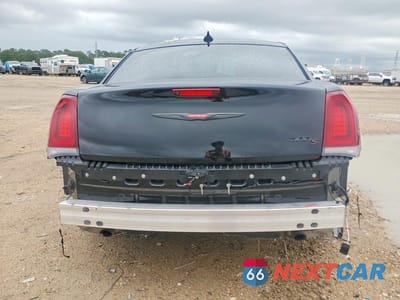 Zdjęcie 6 z 11 samochodu: 2023 CHRYSLER 300 S VIN:2C3CCABG8PH628290 - miniatura