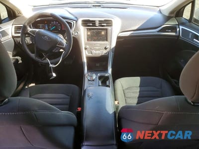 Zdjęcie 8 z 12 samochodu: 2019 FORD FUSION SE VIN:3FA6P0HD0KR214931 - miniatura