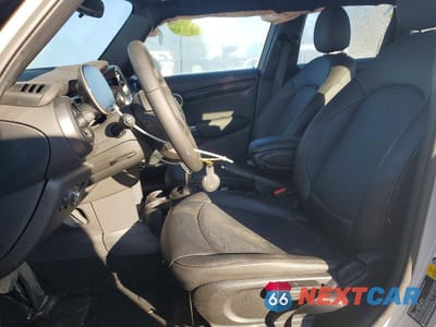 Zdjęcie 7 z 12 samochodu: 2022 MINI COOPER VIN:WMW33DK09N2R07945 - miniatura