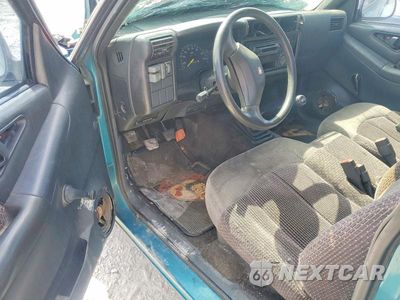 Zdjęcie 8 z 12 samochodu: 1994 GMC SONOMA VIN:1GTCS1449RK521407 - miniatura