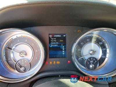 Zdjęcie 9 z 13 samochodu: 2013 CHRYSLER 300 VIN:2C3CCAAG5DH660868 - miniatura