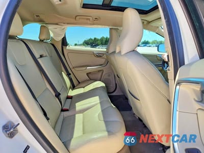 Zdjęcie 11 z 13 samochodu: 2015 VOLVO XC60 T6 PREMIER+ VIN:YV4902RCXF2596082 - miniatura
