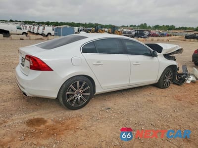 Trzecie zdjęcie samochodu z tyłu: 2016 VOLVO S60 PREMIER VIN:LYV402FK6GB105810 - miniatura