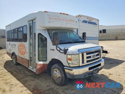 2015 FORD E-450 SD - WHEELCHAIR SHUTTLE BUS *** PRIOR FLEET *** 1FDFE4FS9FDA02872 - główne zdjęcie licytacji z USA - miniatura