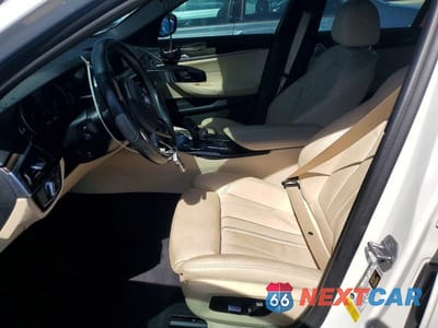 Zdjęcie 7 z 12 samochodu: 2019 BMW 530 I VIN:WBAJA5C55KWW22094 - miniatura