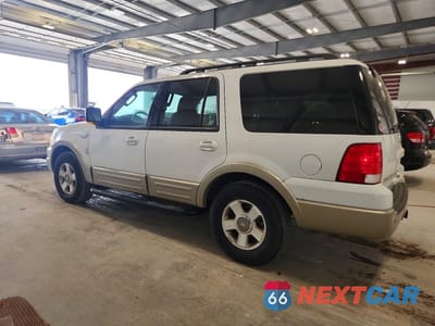 Drugie zdjęcie samochodu z przodu: 2005 FORD EXPEDITION EDDIE BAUER VIN:1FMFU18525LA75532 - miniatura