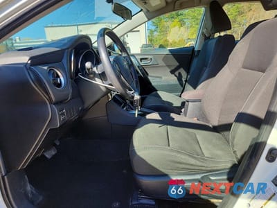Zdjęcie 7 z 13 samochodu: 2016 SCION IM BASE VIN:JTNKARJE1GJ520955 - miniatura