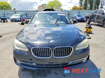 Piąte zdjęcie samochodu w środku: 2015 BMW 740 LI VIN:WBAYE4C55FD946919 - miniatura