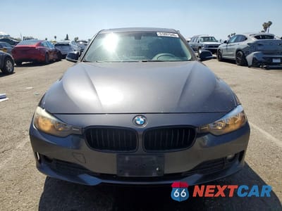Piąte zdjęcie samochodu w środku: 2013 BMW 320 I XDRIVE VIN:WBA3C3C55DF978782 - miniatura
