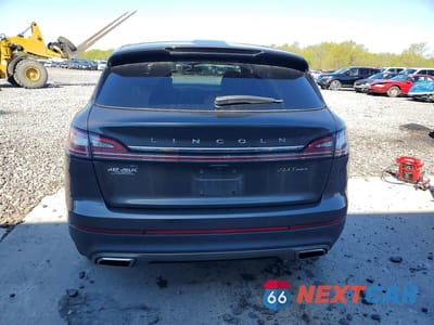 Zdjęcie 6 z 12 samochodu: 2019 LINCOLN NAUTILUS RESERVE VIN:2LMPJ8L95KBL33977 - miniatura