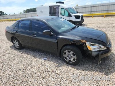 Czwarte zdjęcie samochodu z boku: 2006 HONDA ACCORD VALUE VIN:1HGCM561X6A011381 - miniatura