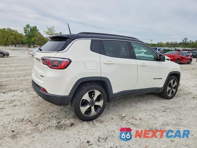 Trzecie zdjęcie samochodu z tyłu: 2018 JEEP COMPASS LATITUDE VIN:3C4NJCBB9JT425370 - miniatura