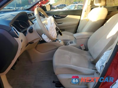 Zdjęcie 7 z 13 samochodu: 2015 NISSAN ROGUE SV VIN:KNMAT2MV0FP513634 - miniatura
