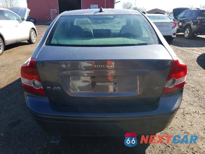 Zdjęcie 6 z 13 samochodu: 2006 VOLVO S40 2.4I VIN:YV1MS382062218661 - miniatura