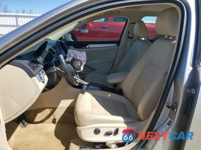 Zdjęcie 7 z 12 samochodu: 2012 VOLKSWAGEN PASSAT SE VIN:1VWBH7A30CC035849 - miniatura