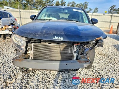 Piąte zdjęcie samochodu w środku: 2014 JEEP COMPASS LATITUDE VIN:1C4NJCEB4ED628366 - miniatura