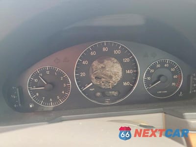 Zdjęcie 9 z 11 samochodu: 2003 MERCEDES-BENZ E 320 VIN:WDBUF65J73A174424 - miniatura