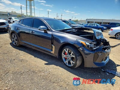 Czwarte zdjęcie samochodu z boku: 2019 KIA STINGER GT VIN:KNAE35LCXK6046464 - miniatura