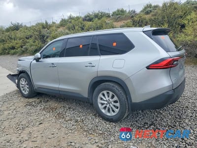 Drugie zdjęcie samochodu z przodu: 2024 TOYOTA GRAND HIGHLANDER XLE VIN:5TDAAAB53RS004439 - miniatura