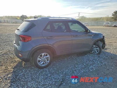 Trzecie zdjęcie samochodu z tyłu: 2020 HYUNDAI VENUE SEL VIN:KMHRC8A36LU045166 - miniatura