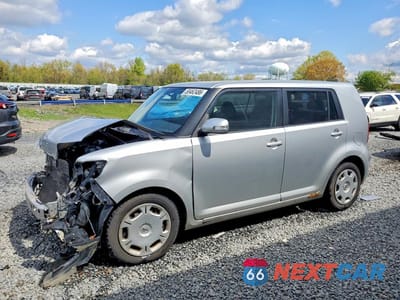 2008 TOYOTA SCION XB JTLKE50E481026923 - główne zdjęcie licytacji z USA - miniatura