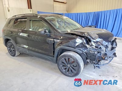 Czwarte zdjęcie samochodu z boku: 2022 VOLKSWAGEN TAOS S VIN:3VVCX7B2XNM005745 - miniatura