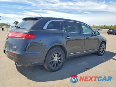 Trzecie zdjęcie samochodu z tyłu: 2013 LINCOLN MKT VIN:2LMHJ5FK8DBL54018 - miniatura